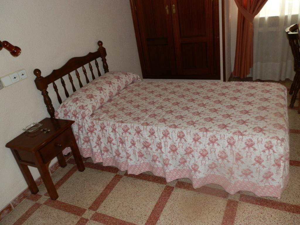 Hostal San Poul Consuegra Rum bild