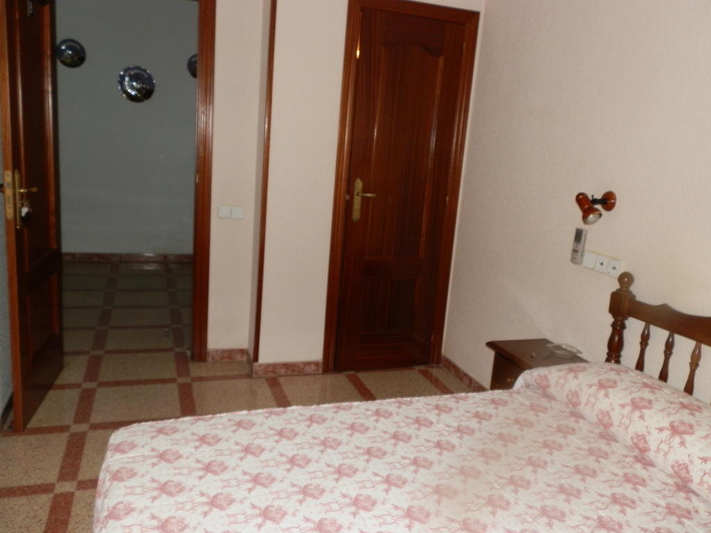 Hostal San Poul Consuegra Rum bild