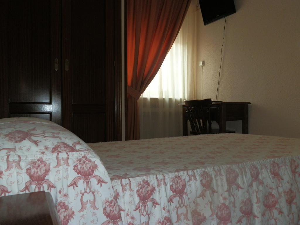 Hostal San Poul Consuegra Rum bild