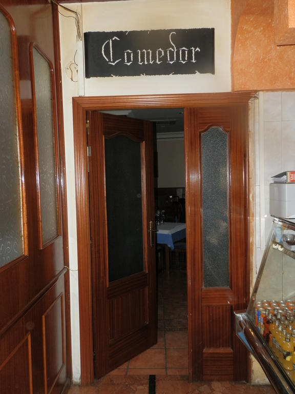 Hostal San Poul Consuegra Exteriör bild