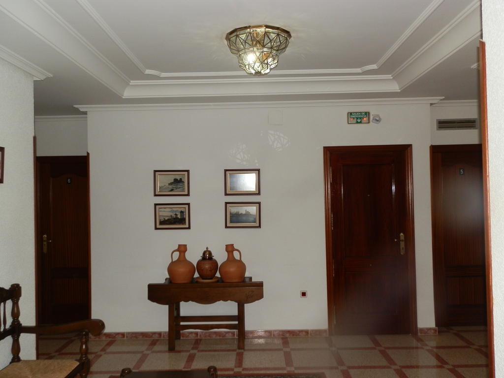 Hostal San Poul Consuegra Exteriör bild