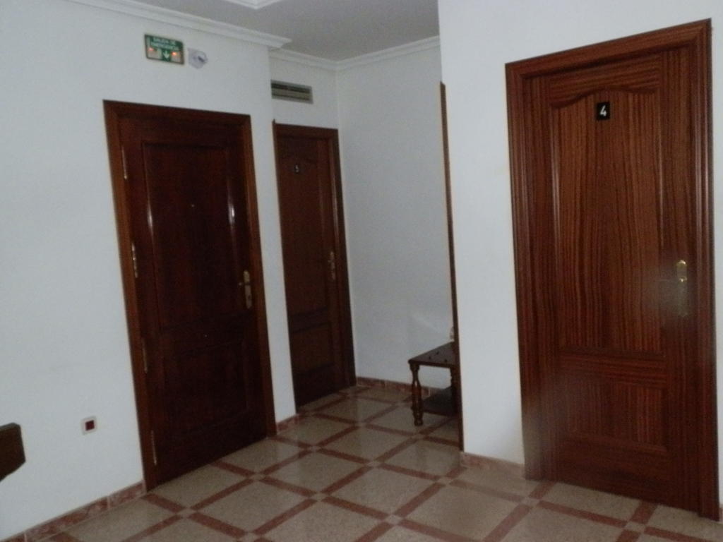 Hostal San Poul Consuegra Exteriör bild