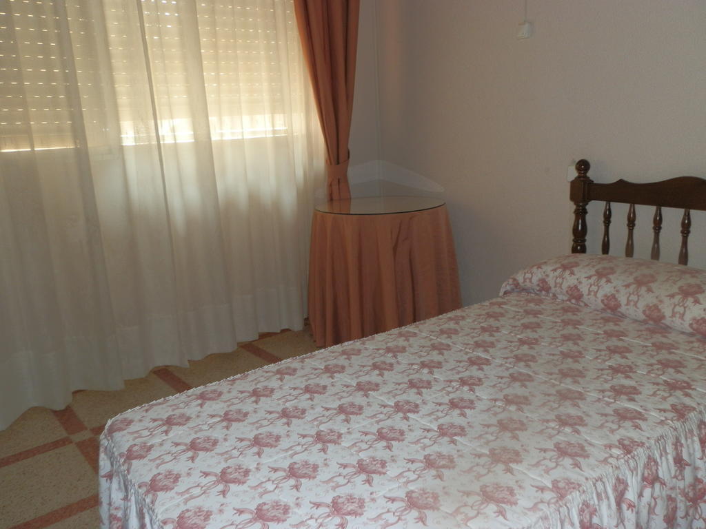 Hostal San Poul Consuegra Exteriör bild
