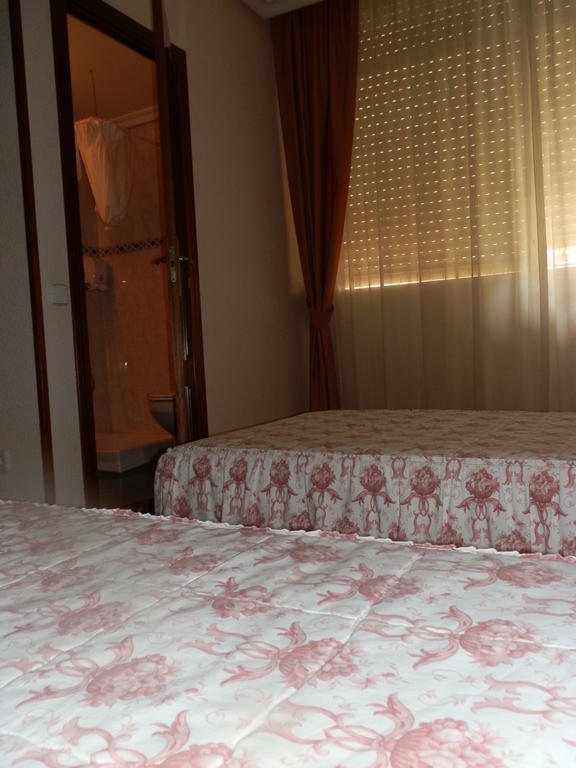 Hostal San Poul Consuegra Rum bild