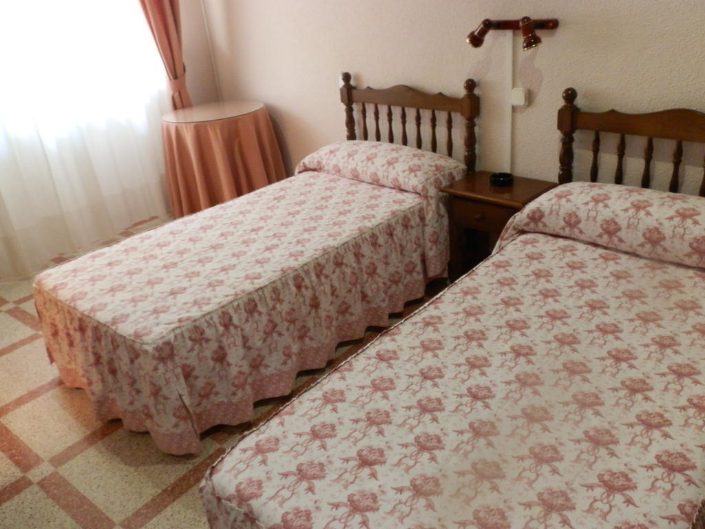 Hostal San Poul Consuegra Rum bild