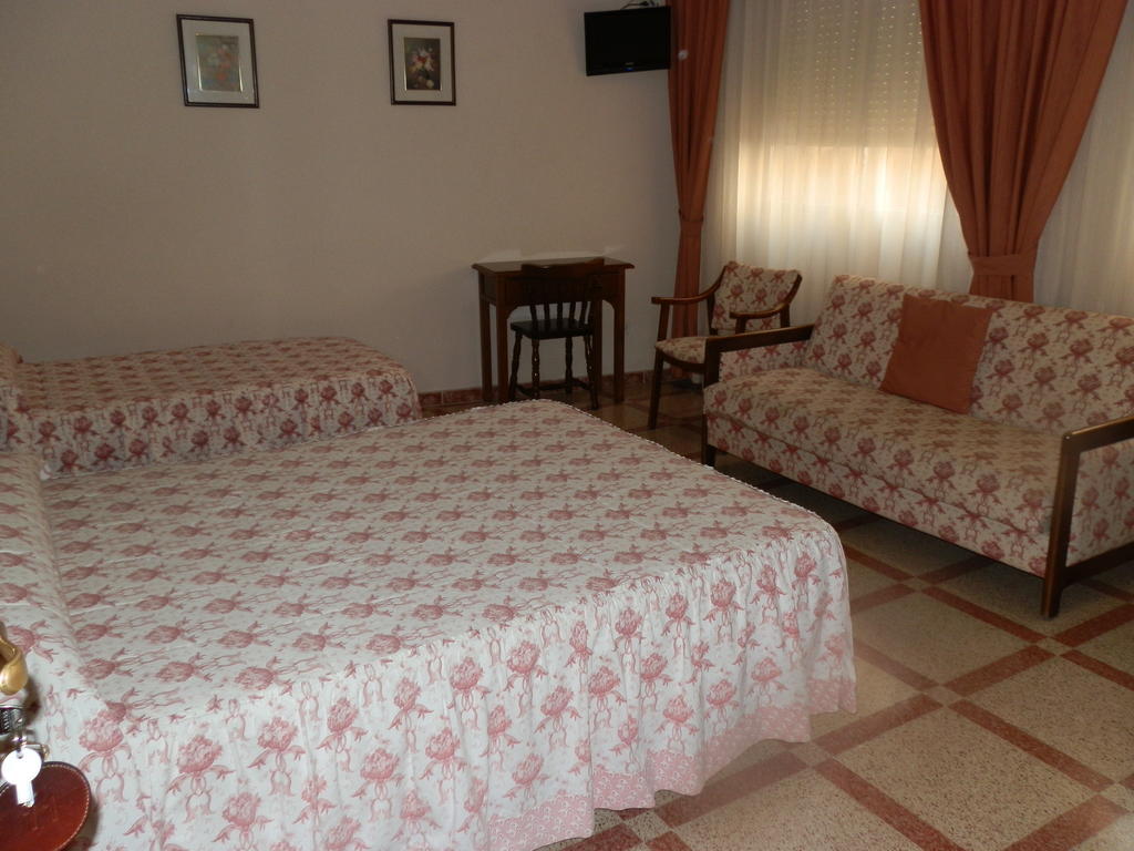 Hostal San Poul Consuegra Rum bild